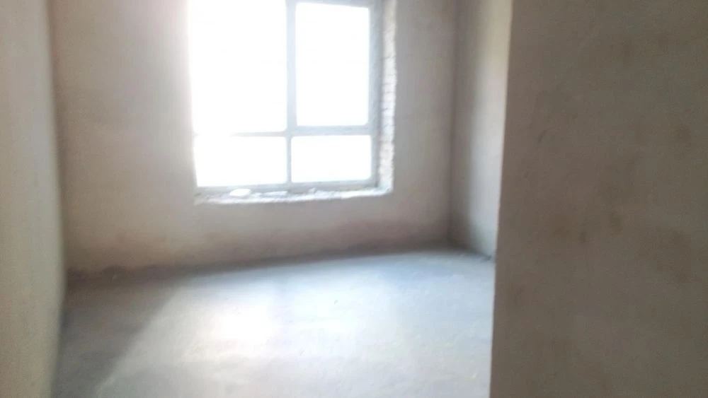 Продам двокімнатну в новому будинку на  здачі