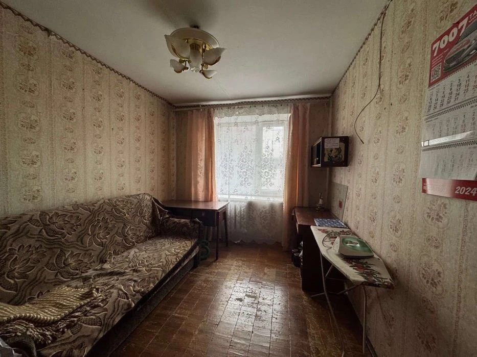 Простора не кутова 3к в хорошому стані 37039