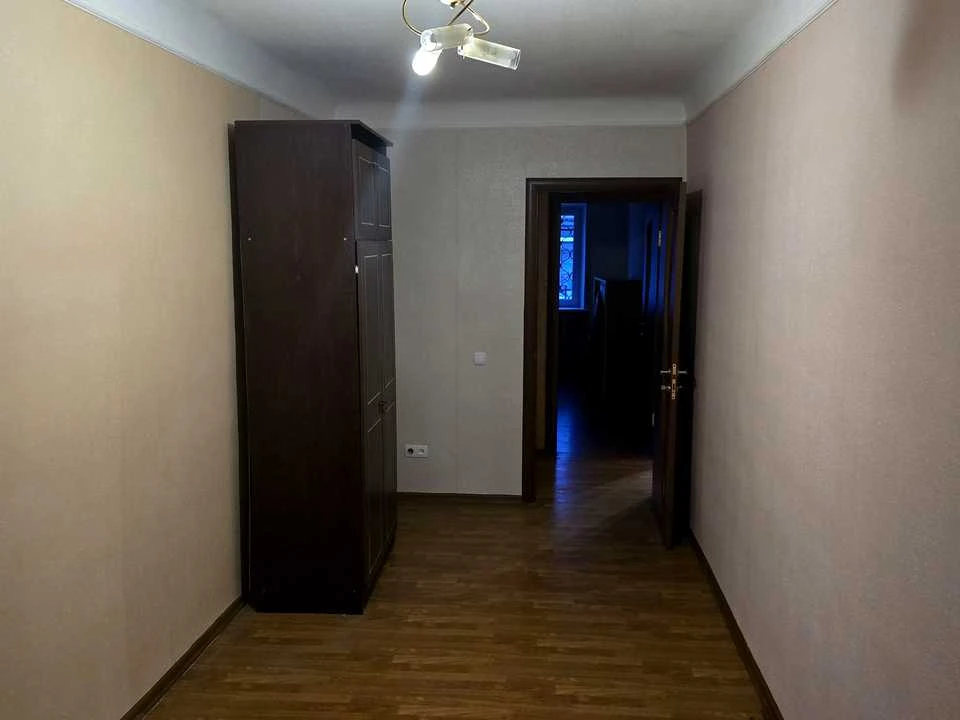 Apartment. Kharkiv, Heroiv Kharkova Ave. (Moskovskiy)