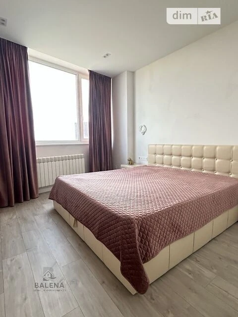 Sale of 1-room apartment 53.7 sq. m on Volodymyr Ivasyuk Ave. 2
