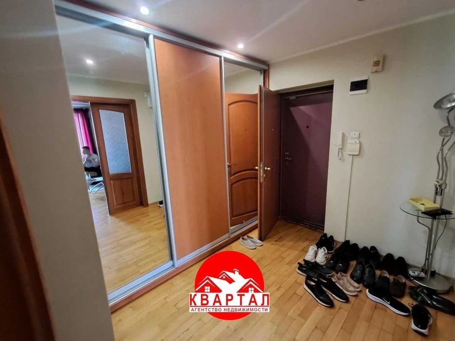 Продается 2-х комн. квартира на Гагарина в кирпичном доме