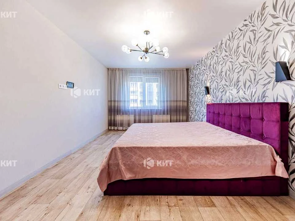 Apartment. Kharkiv, Myru St.