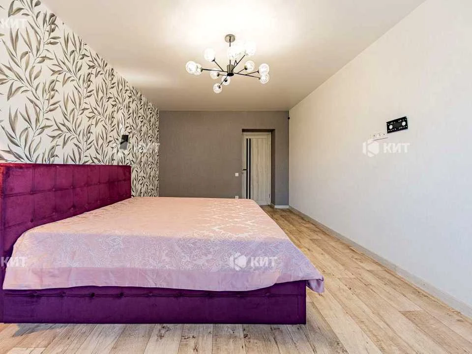 Apartment. Kharkiv, Myru St.