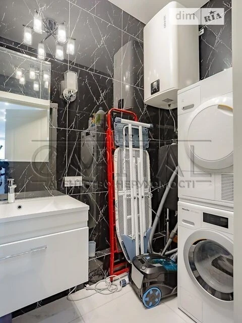 Sale of 2-room apartment 118 sq. m. on Kazymira Malevicha st. 48 •