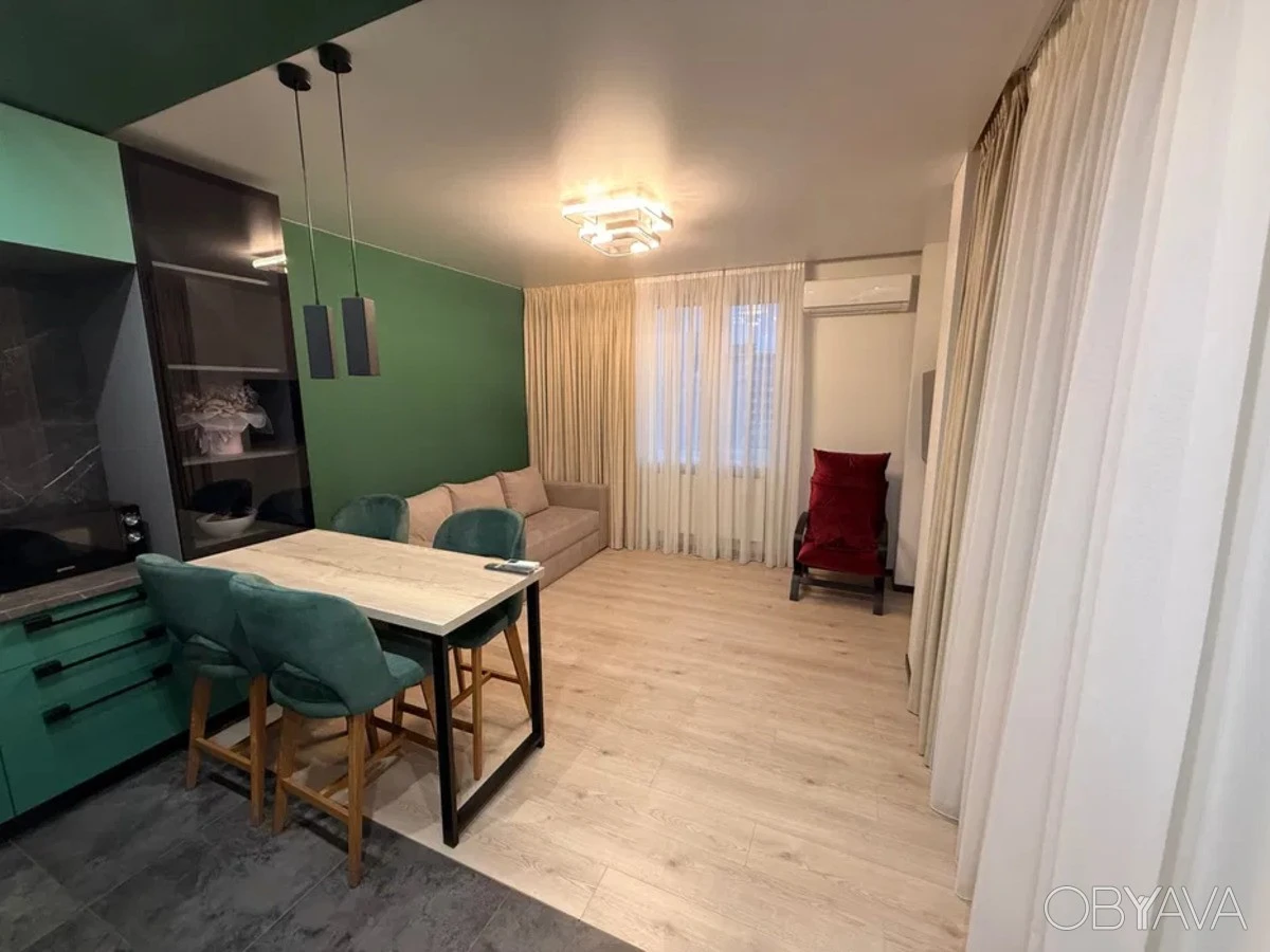 4-room apartment, 100 sq.m