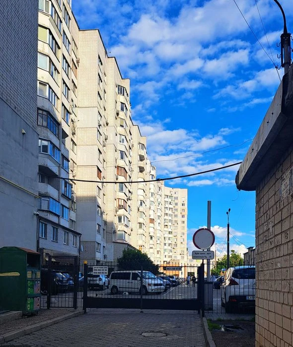 2-х кім. кв. Тихий Центр 65м2 Б. Шевченка 352. Всі вікна в д
