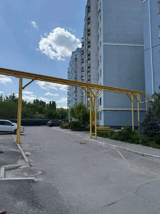 Продам 3 к квартиру  ЖК " Пролісок"- ЖМ Перемога( Победа)