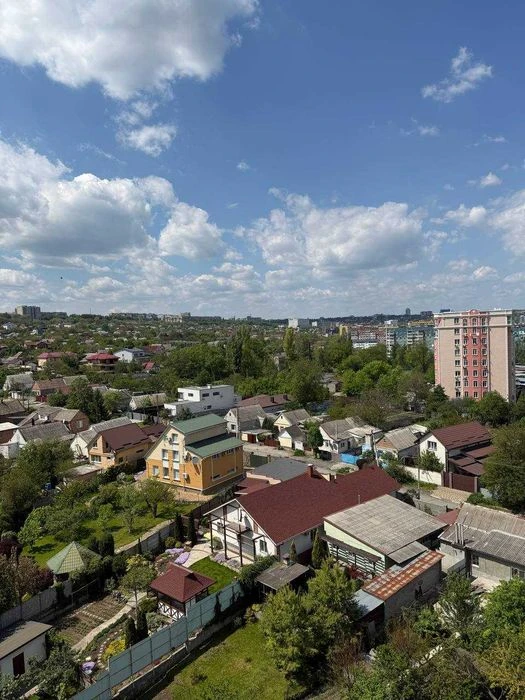 Продам 3 к квартиру  ЖК " Пролісок"- ЖМ Перемога( Победа)