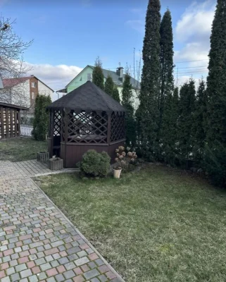 Затишний, якісно збудований будинок. Доглянута територія 344