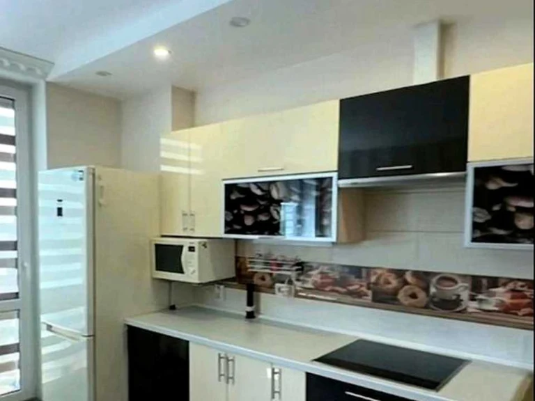 Apartment. Kharkiv, Petro Hryhorenko Ave. (Marshal Zhukova)