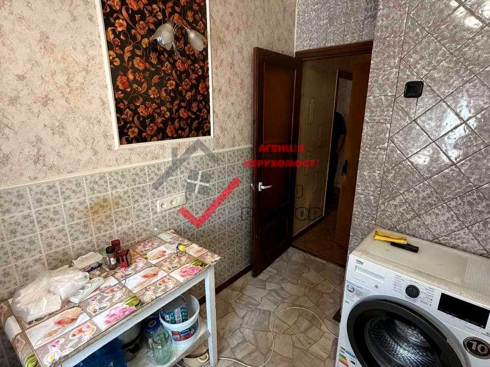 Квартира. Полтава, Героїв України вул. (Героїв Сталінграду)