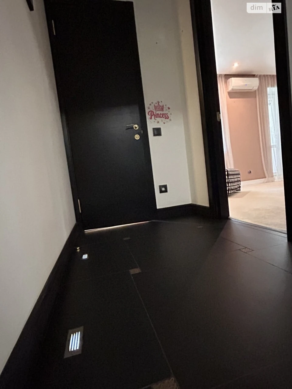 Sale Apartment Zalyutyne
