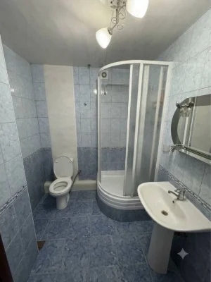 Продам 3-комнатную квартиру на пр. Поля (Кирова)