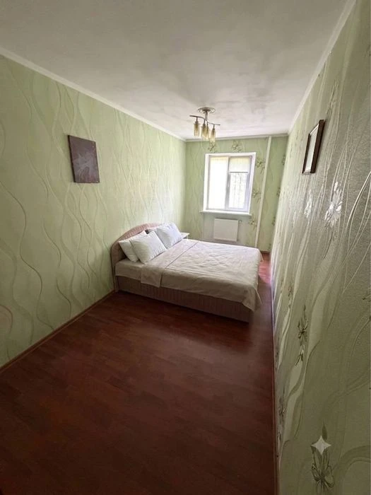 Продам 3-комнатную квартиру на пр. Поля (Кирова)