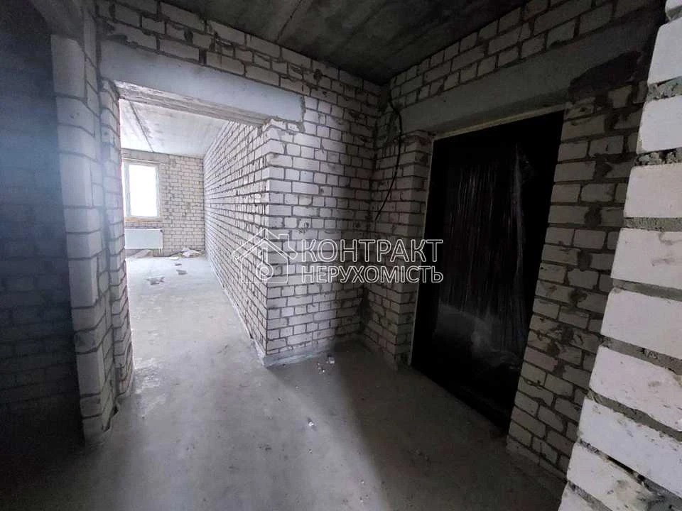 Apartment. Kharkiv, Poltava Shlyakh St., 184a, k.