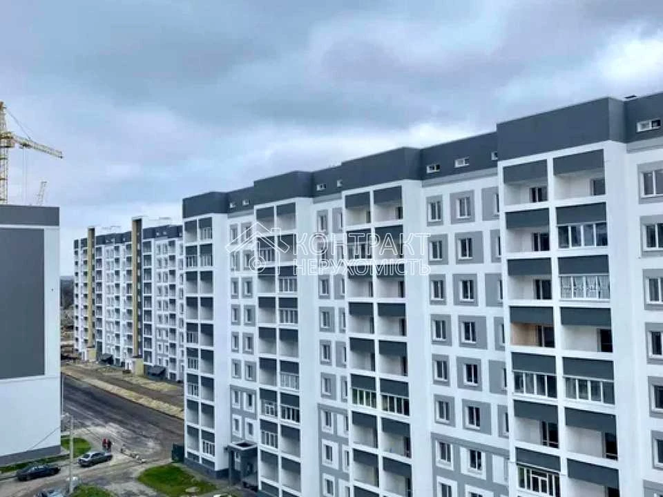 Apartment. Kharkiv, Poltava Shlyakh St., 184a, k.