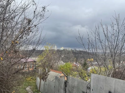 Продається 1/2 будинку р-н Сонячного парку
