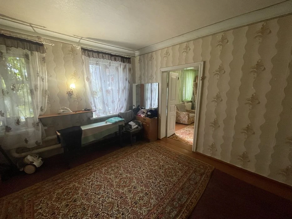 Продається 1/2 будинку р-н Сонячного парку