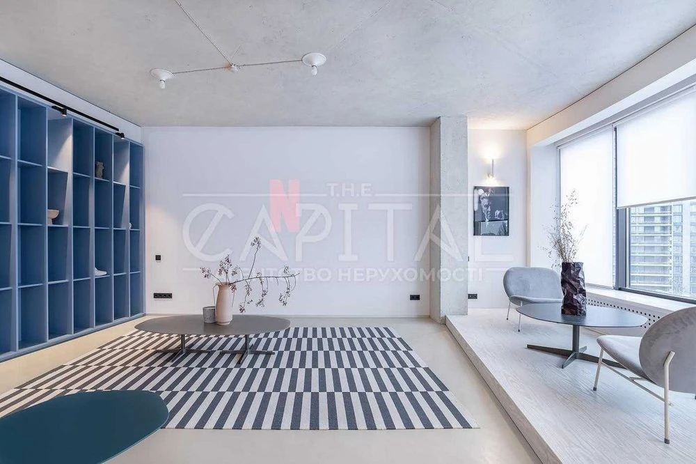 Designer apartment with parking in the residential complex Skyline, Ko