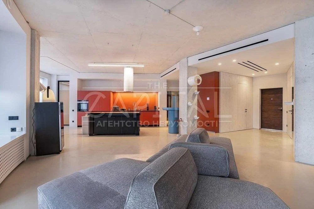 Designer apartment with parking in the residential complex Skyline, Ko