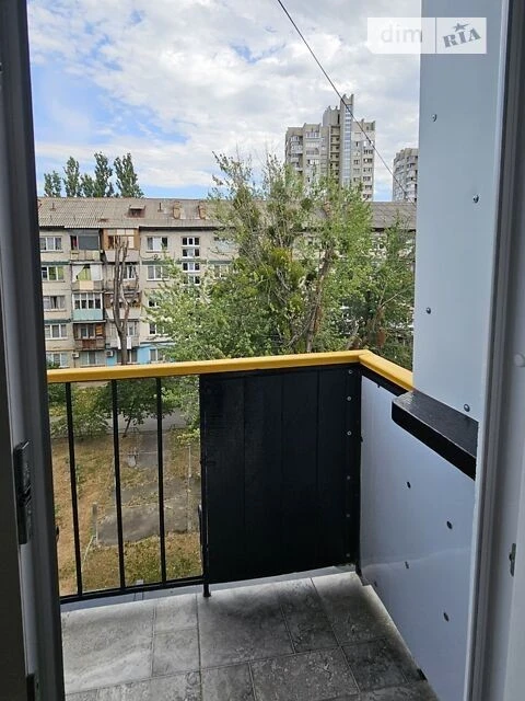 Room for sale 18.7 sq. m. on Darnytskyi Blvd. 11 • ID 3470383