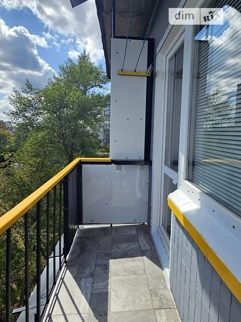 Room for sale 18.7 sq. m. on Darnytskyi Blvd. 11 • ID 3470383