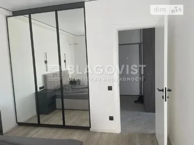 Sale of 2-room apartment 42 sq. m. on Mykhaylo Maksymovycha 24G street