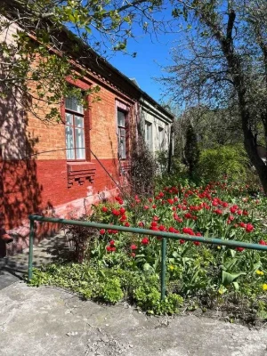 Продаж будинку.Цетр міста . Міські комунікації.Компенсаційні