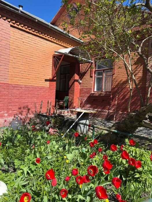 Продаж будинку.Цетр міста . Міські комунікації.Компенсаційні