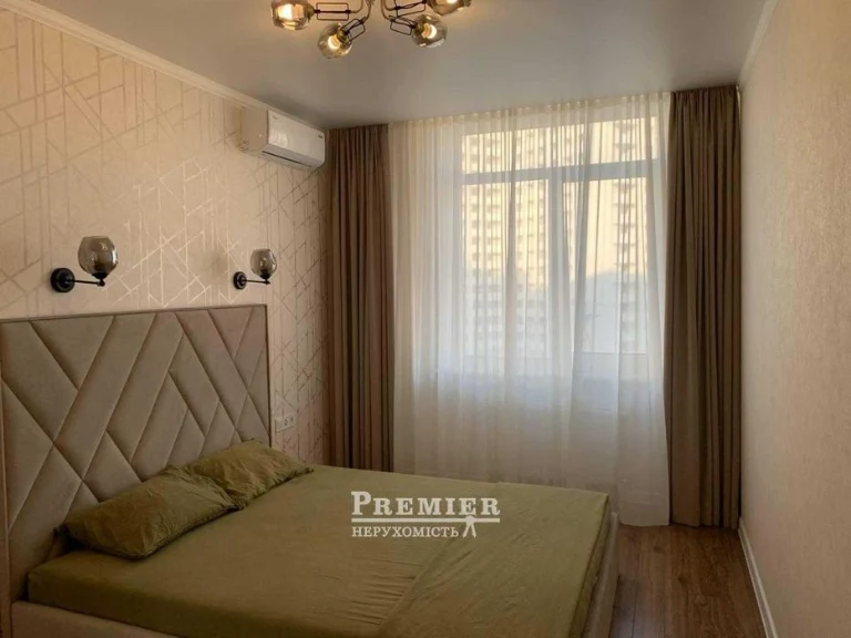 3-room 100m2 Lustdorfska road Jabotinsky Altair D
