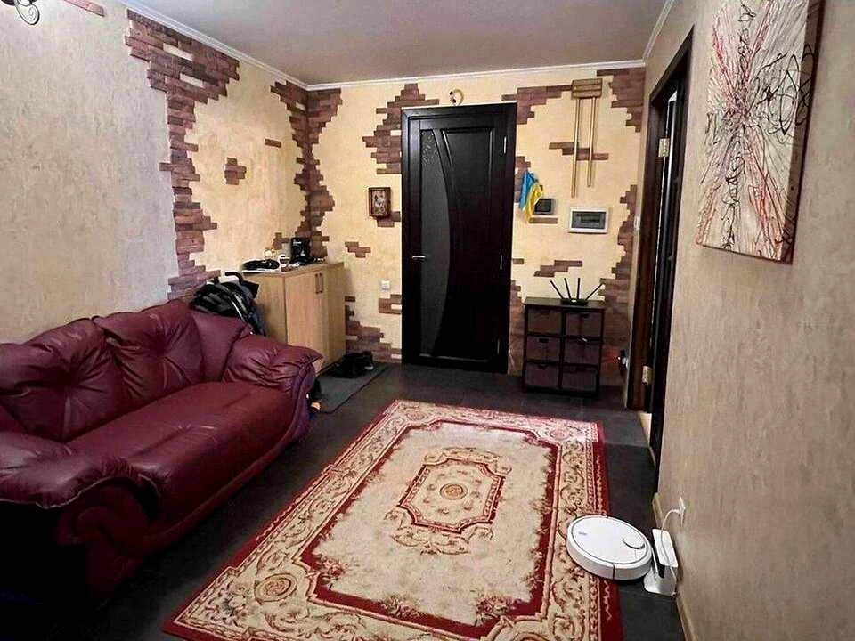 Квартира. Днепр, Братьев Воробьев ул. (Дмитрия Кедрина)