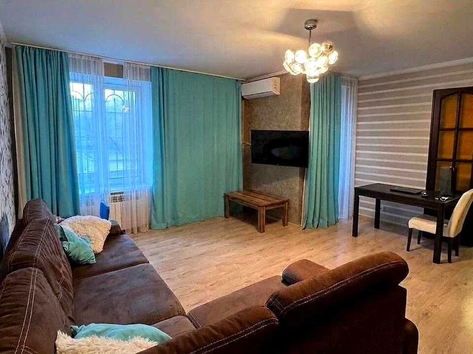 Квартира. Днепр, Братьев Воробьев ул. (Дмитрия Кедрина)