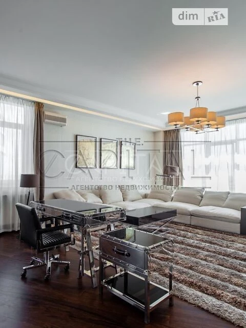 Sale of 5-room apartment 250 sq. m on Zvirynetska Street 59 • ID 346