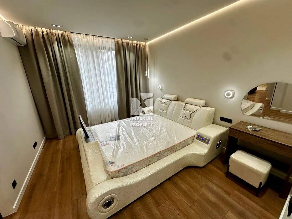 Продам 2-х кімнатну квартиру в ЖК Residents Park!