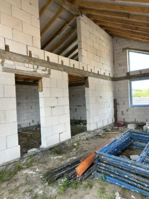 Продається недобудова 90 м2 на 5 сотках землі
