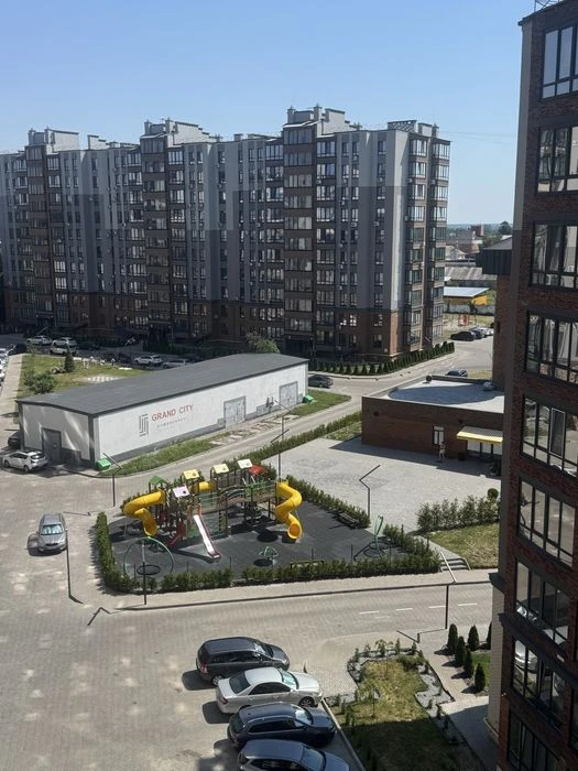Продам 1-кімнатну квартиру в ЖК Гранд Сіті Домбровський