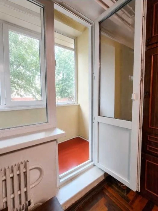 Apartment for sale on Gvardeytsev Shironintsev Street, Saltovka