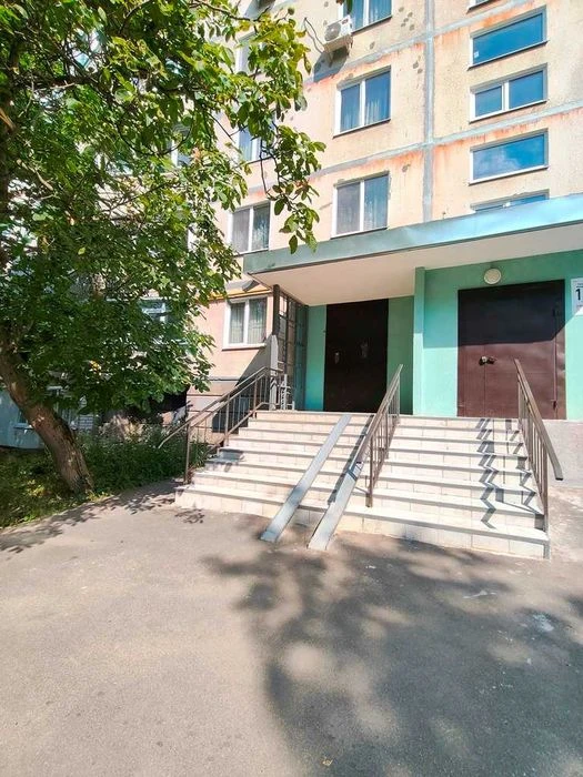 Apartment for sale on Gvardeytsev Shironintsev Street, Saltovka