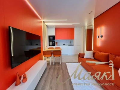 Sale of 1-room apartment with renovation in the residential complex Slavutych, metro station