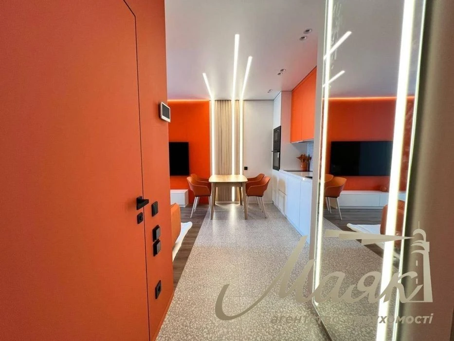 Sale of 1-room apartment with renovation in the residential complex Slavutych, metro station