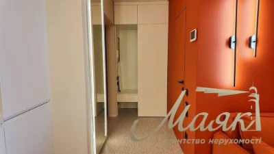 Sale of 1-room apartment with renovation in the residential complex Slavutych, metro station