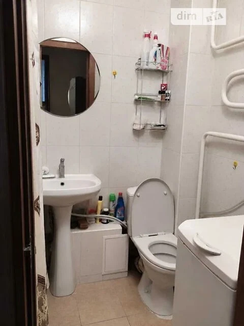Sale of 1-room apartment 31.5 sq. m. on Dmytra Pavlichka Avenue 3 •