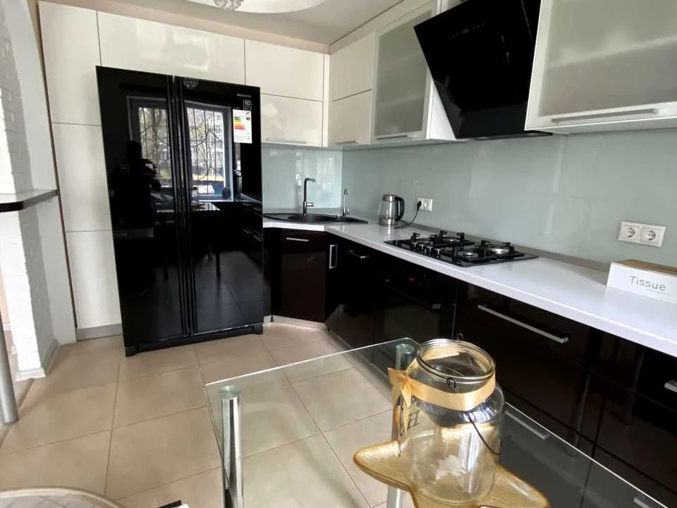 Apartment. Dnipro, Topolya-2 residential area, st.