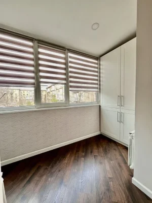 2-room apartment for sale in the Small Market area.