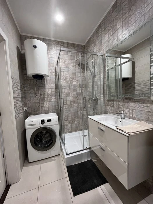 2-room apartment for sale in the Small Market area.