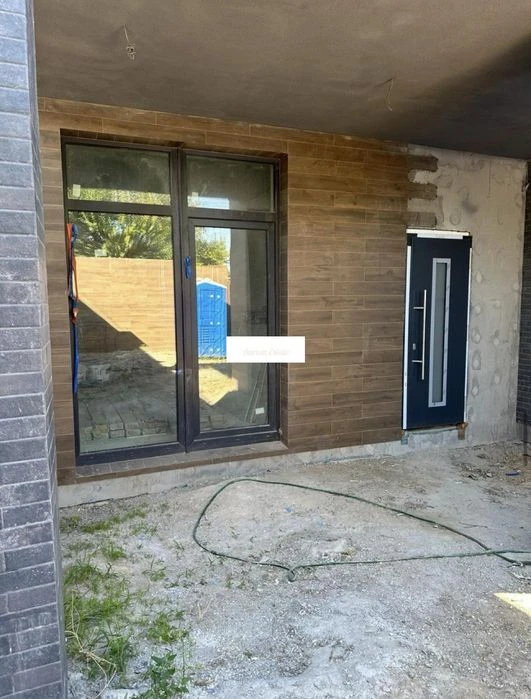 House in the Kyiv district, 10 minutes' walk to the sea!
