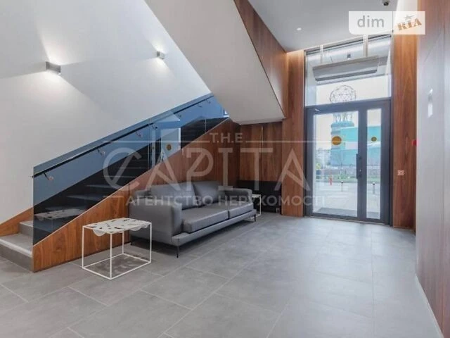 Sale of 3-room apartment 180 sq. m on 6A Obolonskyi Ave. • I