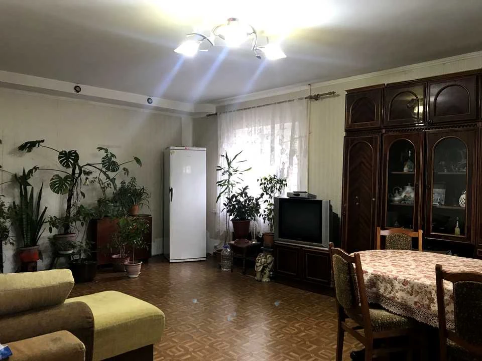 Будинок. Одеса, Академіка Вернадського вул.