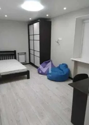 CENTER! Two-bedroom apartment for sale on Literaturnaya Street, 3 euros.