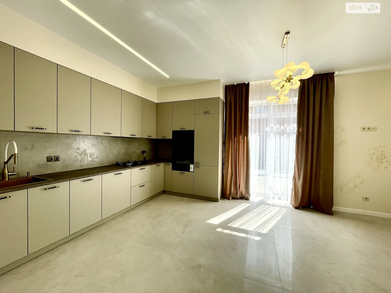 Townhouse for sale